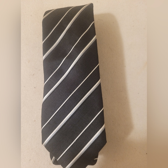 Hudson Room Necktie 100% Silk Black, White & Gray Made Italy - Picture 2 of 8